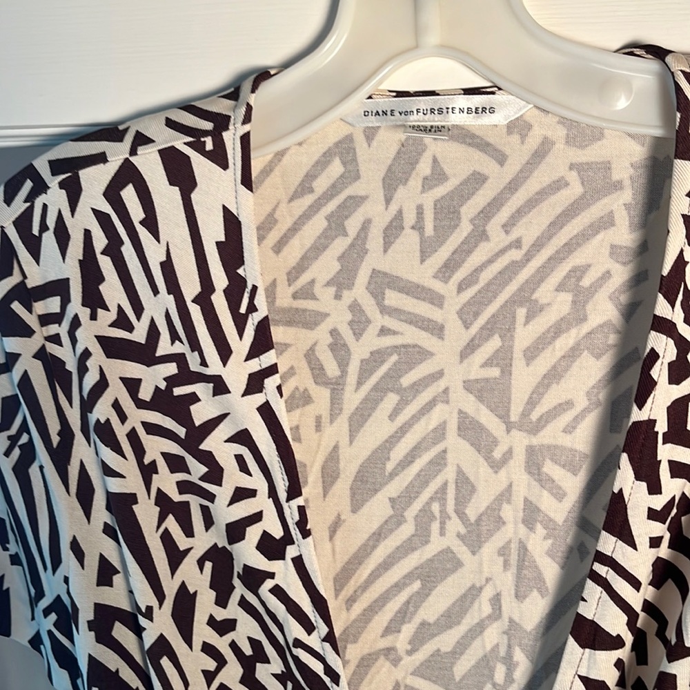 Vintage Diane Von Furstenberg short sleeve wrap dress chocolate/white size 8